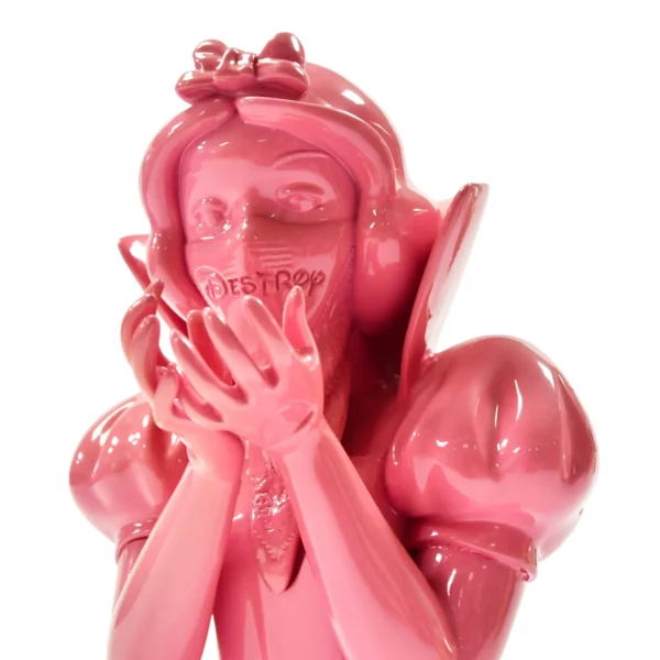 Premium Resin Art Sculpture Bespoke Epoxy Resin Figurine for Art Collectors & Home Decor