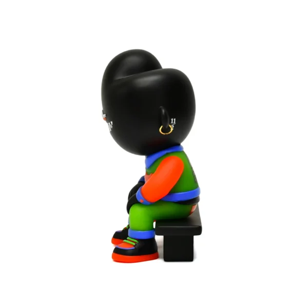 天猫王 (2) Custom Street Art Black Character Vinyl Statue Designer Art Toy Collectible Figure for Desk Decor