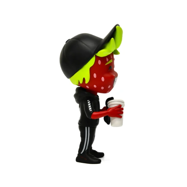 草莓男 (4) Cute Strawberry Boy PVC Figure Kawaii Barista Character Collectible Art Toy for Desk Decor